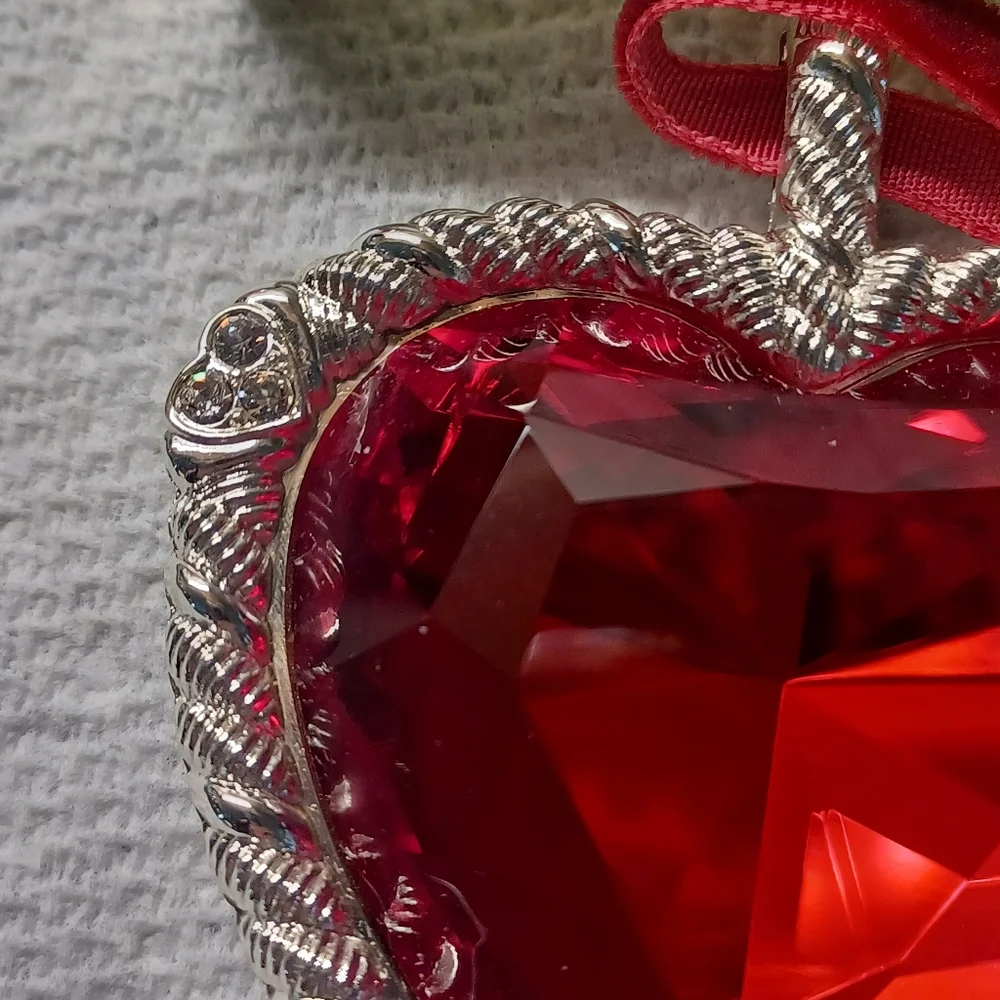 Judith Ripka Ornament Silvertone Red Crystal Heart In Original Box - Picture 3 of 6